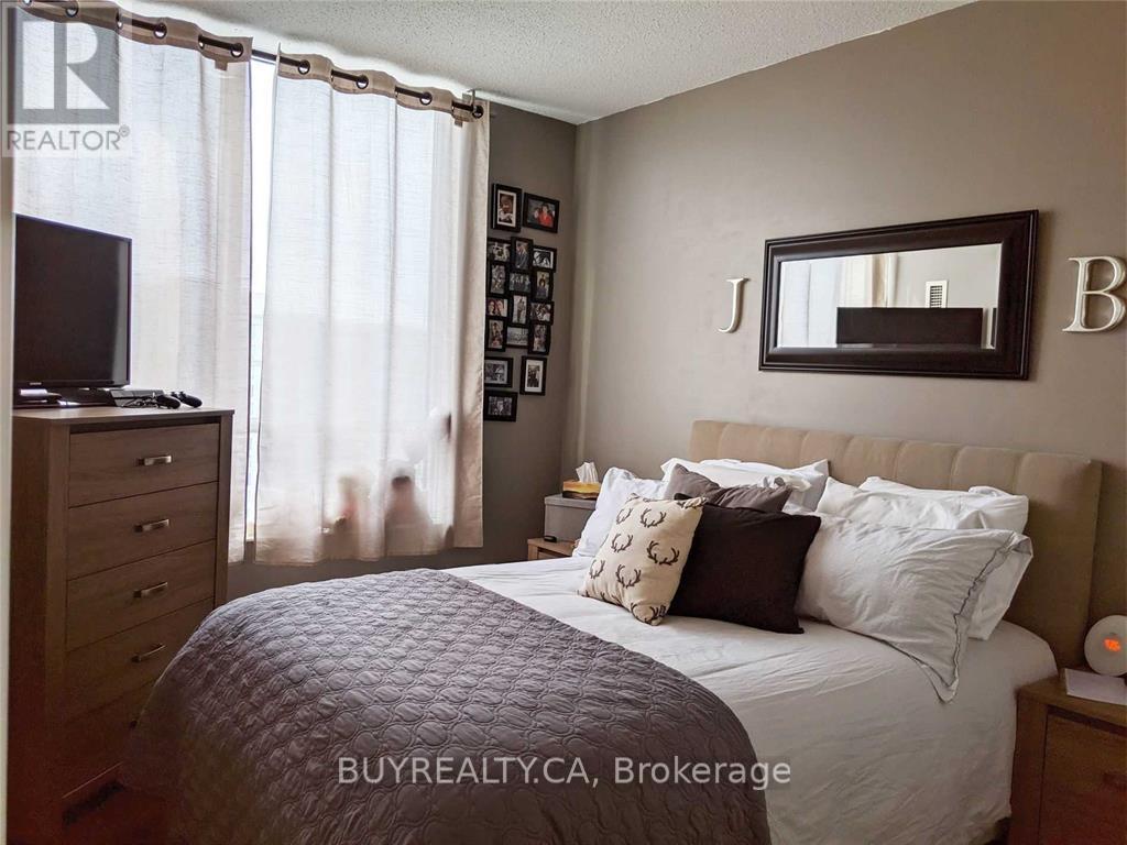 Ph12 - 35 Saranac Boulevard, Toronto, Ontario  M6A 2G5 - Photo 12 - C12447164