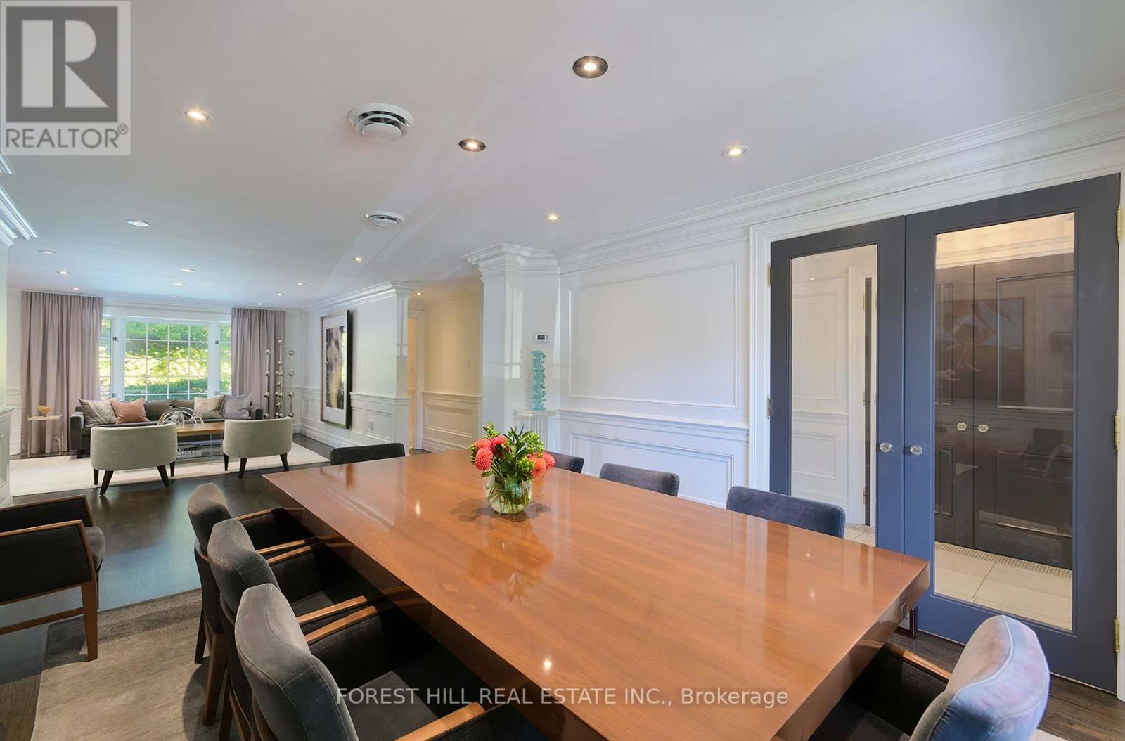 34 Forest Ridge Drive, Toronto (Forest Hill North), Ontario  M6B 1H3 - Photo 10 - C12447211