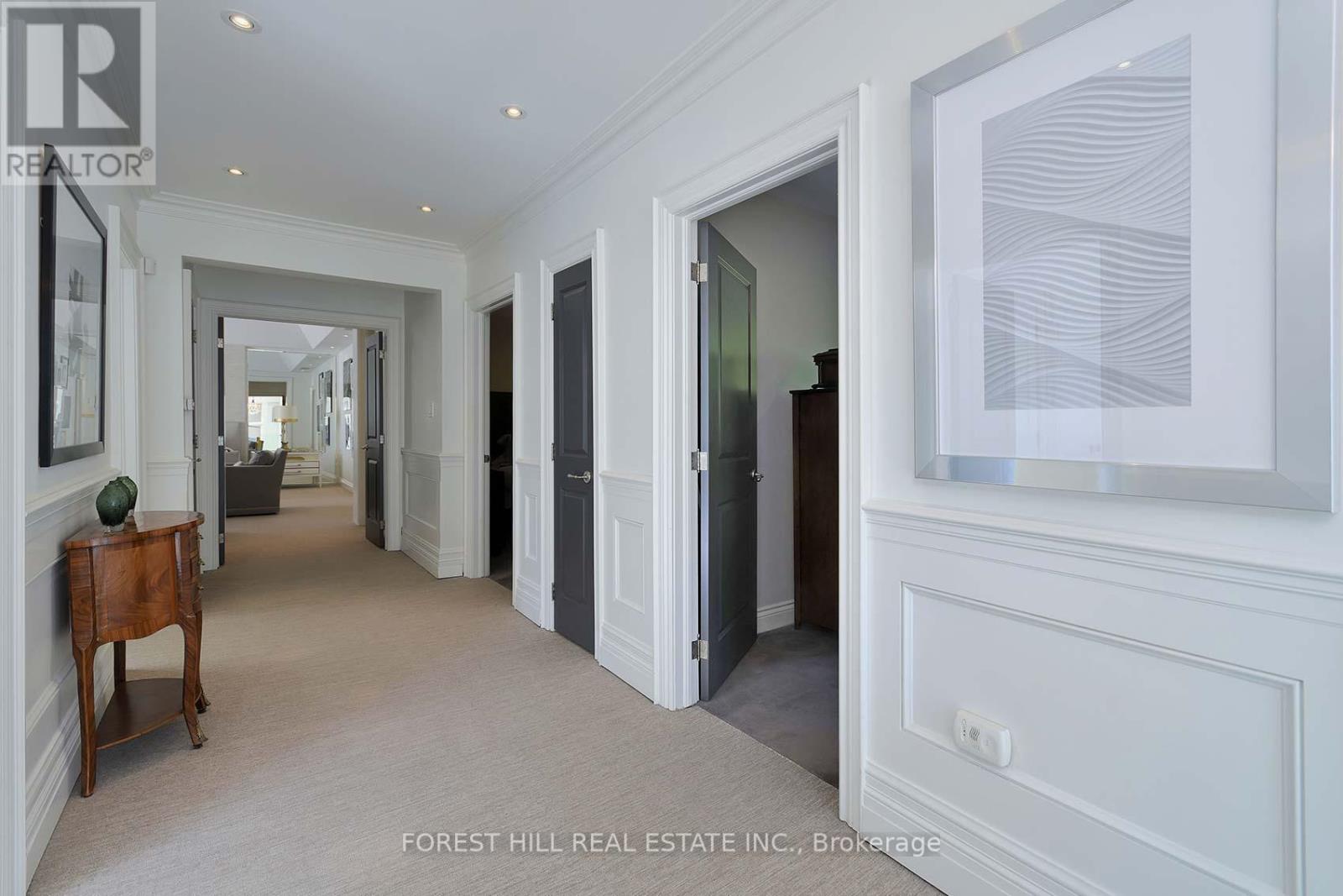 34 Forest Ridge Drive, Toronto (Forest Hill North), Ontario  M6B 1H3 - Photo 20 - C12447211