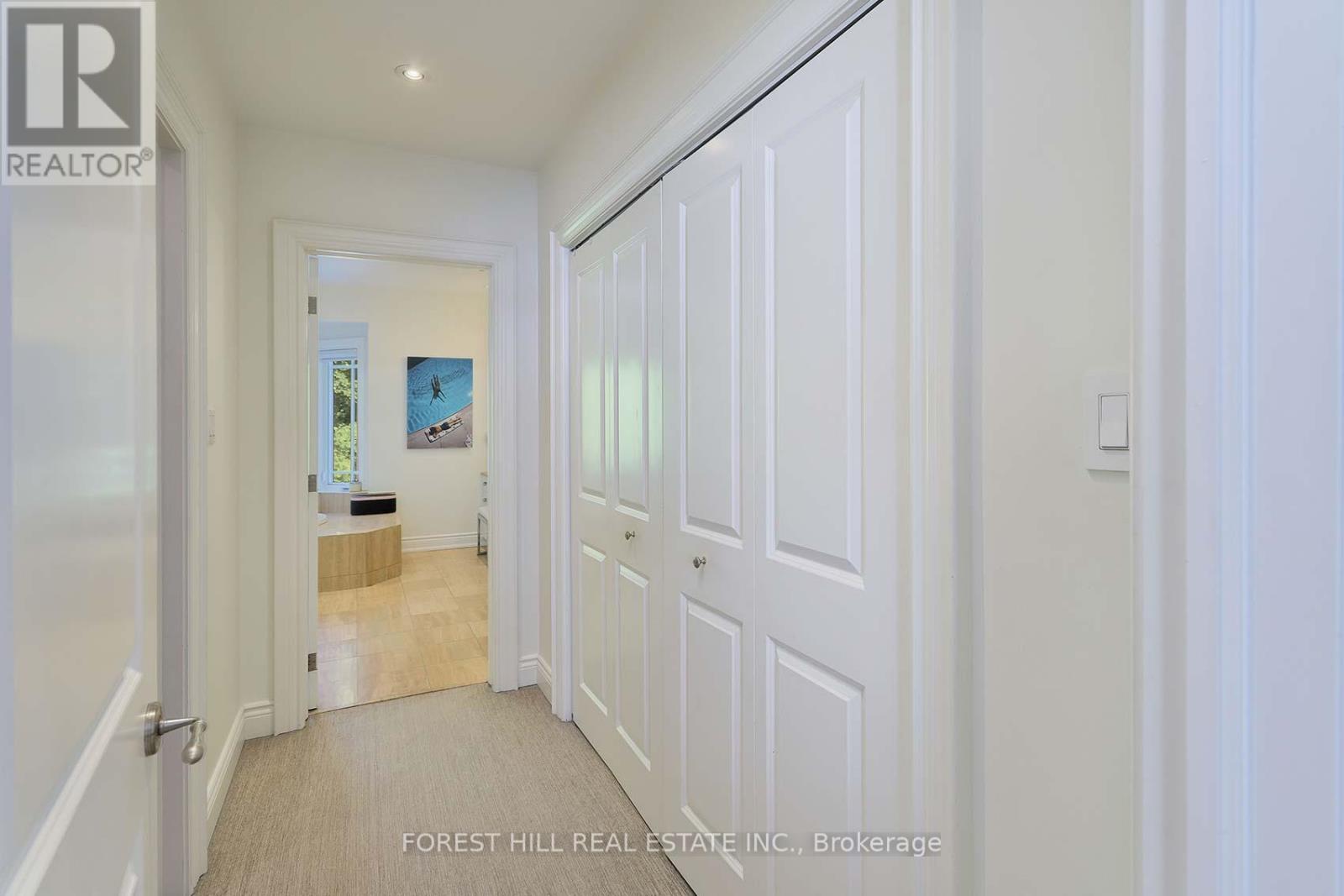 34 Forest Ridge Drive, Toronto (Forest Hill North), Ontario  M6B 1H3 - Photo 25 - C12447211