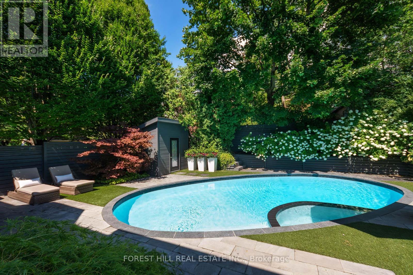 34 Forest Ridge Drive, Toronto (Forest Hill North), Ontario  M6B 1H3 - Photo 37 - C12447211