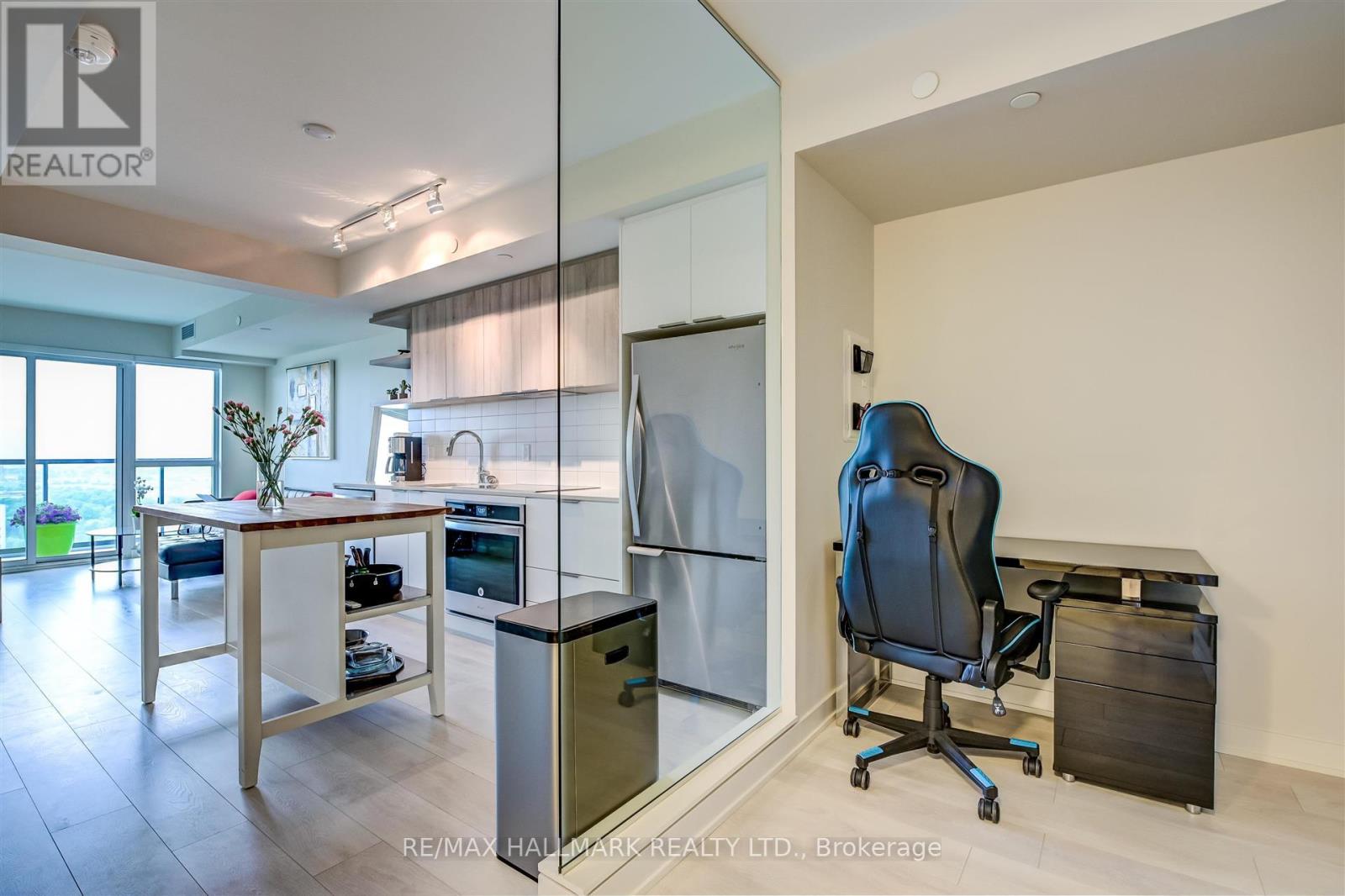 N2805 - 6 Sonic Way, Toronto, Ontario  M3C 0P1 - Photo 13 - C12447220