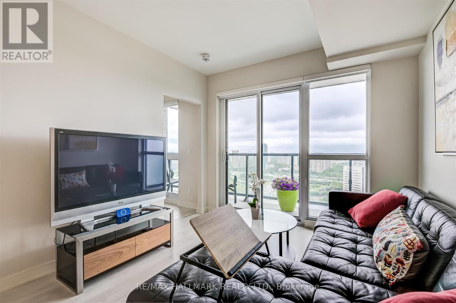 N2805 - 6 Sonic Way, Toronto, Ontario  M3C 0P1 - Photo 3 - C12447220