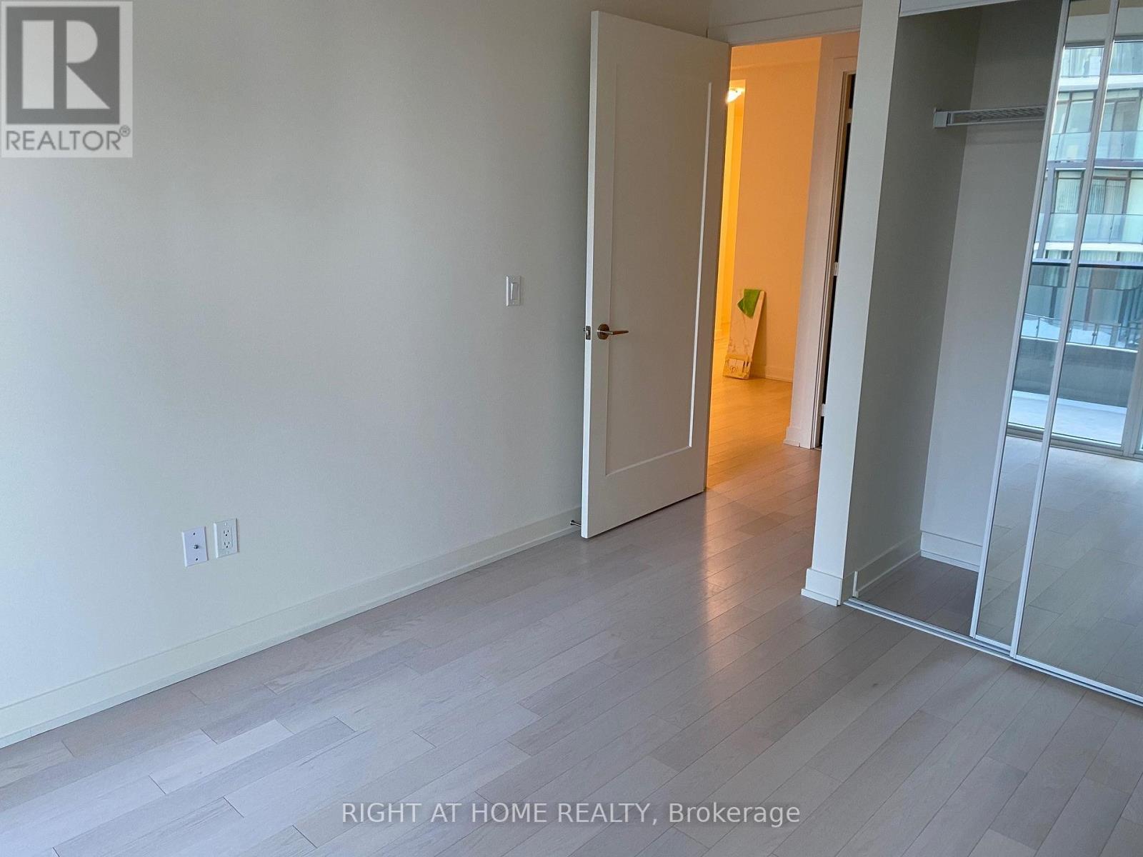 801 - 330 Richmond Street W, Toronto, Ontario  M5V 1X1 - Photo 13 - C12447233