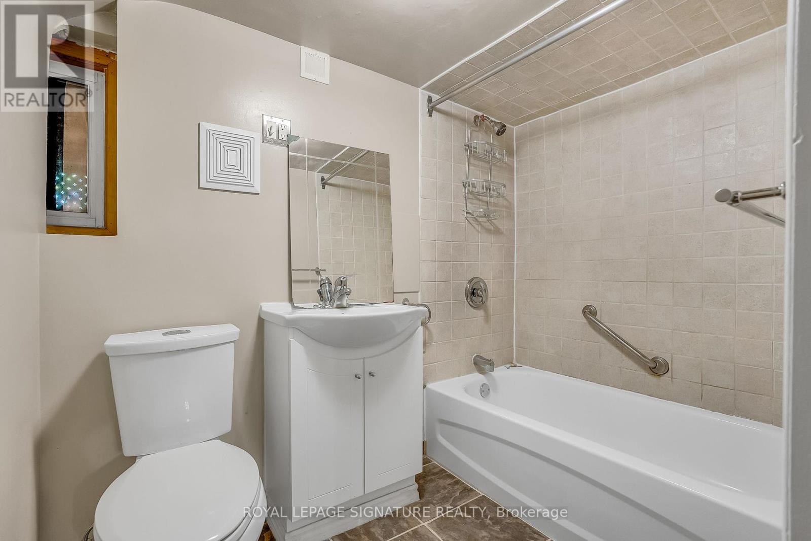 667 Shaw Street, Toronto (Palmerston-Little Italy), Ontario  M6G 3L8 - Photo 42 - C12447242