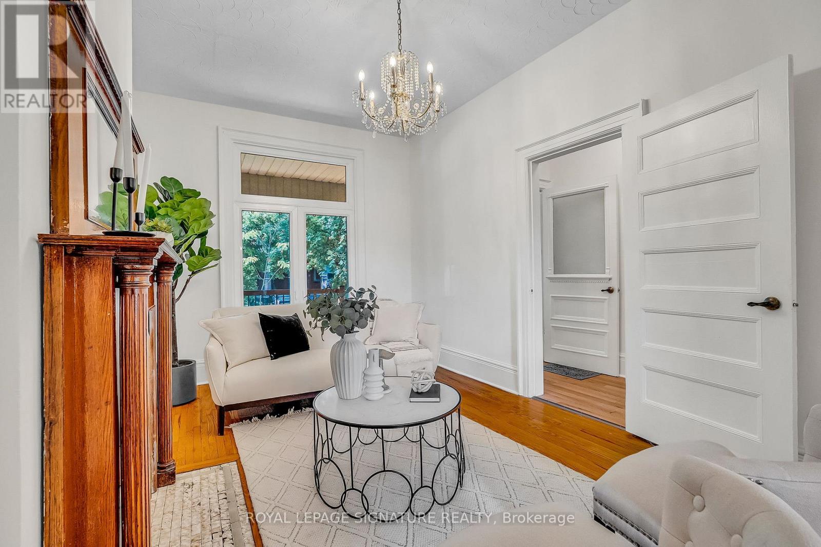 667 Shaw Street, Toronto (Palmerston-Little Italy), Ontario  M6G 3L8 - Photo 9 - C12447242