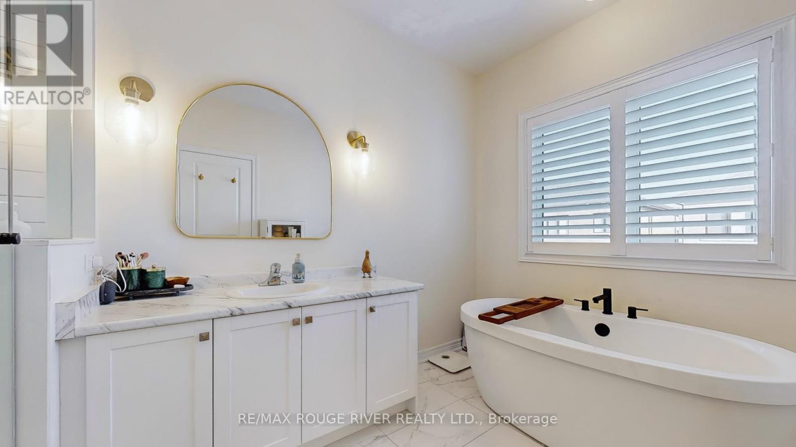 156 Christine Elliott Avenue, Whitby, Ontario  L1P 0L4 - Photo 23 - E12447125