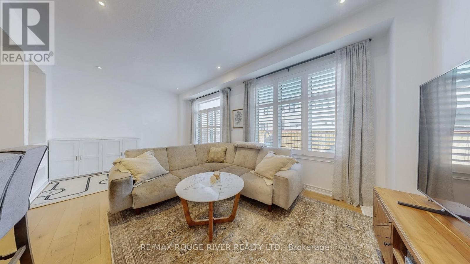 156 Christine Elliott Avenue, Whitby, Ontario  L1P 0L4 - Photo 6 - E12447125
