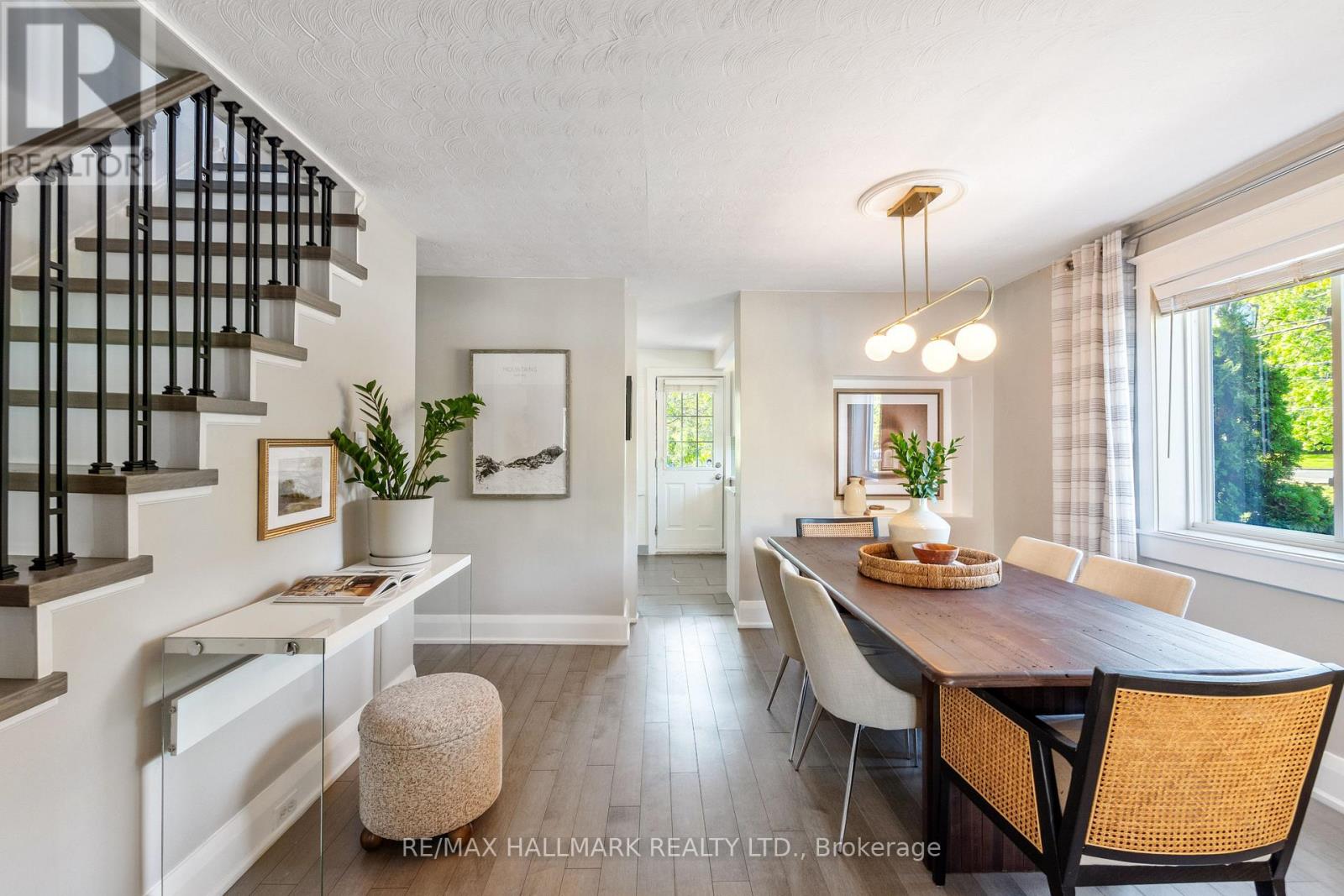 1 Heyworth Crescent, Toronto (East End-Danforth), Ontario  M4E 1T6 - Photo 10 - E12447187