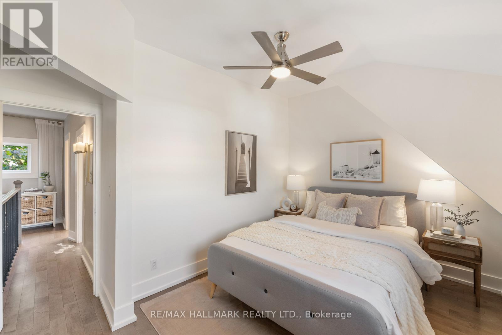 1 Heyworth Crescent, Toronto (East End-Danforth), Ontario  M4E 1T6 - Photo 19 - E12447187