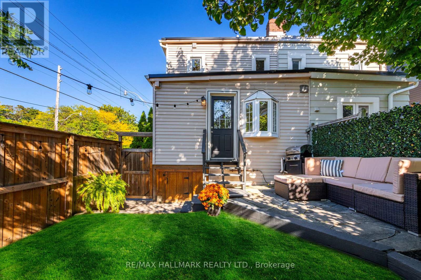 1 Heyworth Crescent, Toronto (East End-Danforth), Ontario  M4E 1T6 - Photo 28 - E12447187