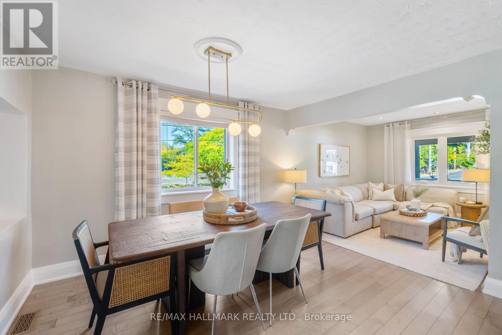 1 Heyworth Crescent, Toronto (East End-Danforth), Ontario  M4E 1T6 - Photo 6 - E12447187