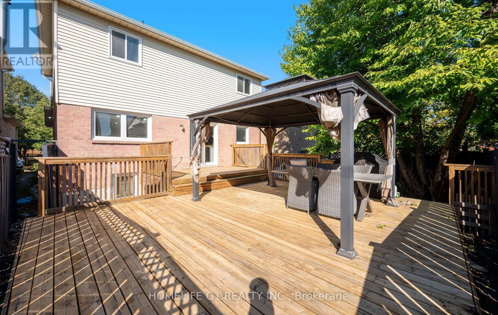 1665 Tawnberry Street, Pickering (Brock Ridge), Ontario  L1X 2B4 - Photo 50 - E12447228