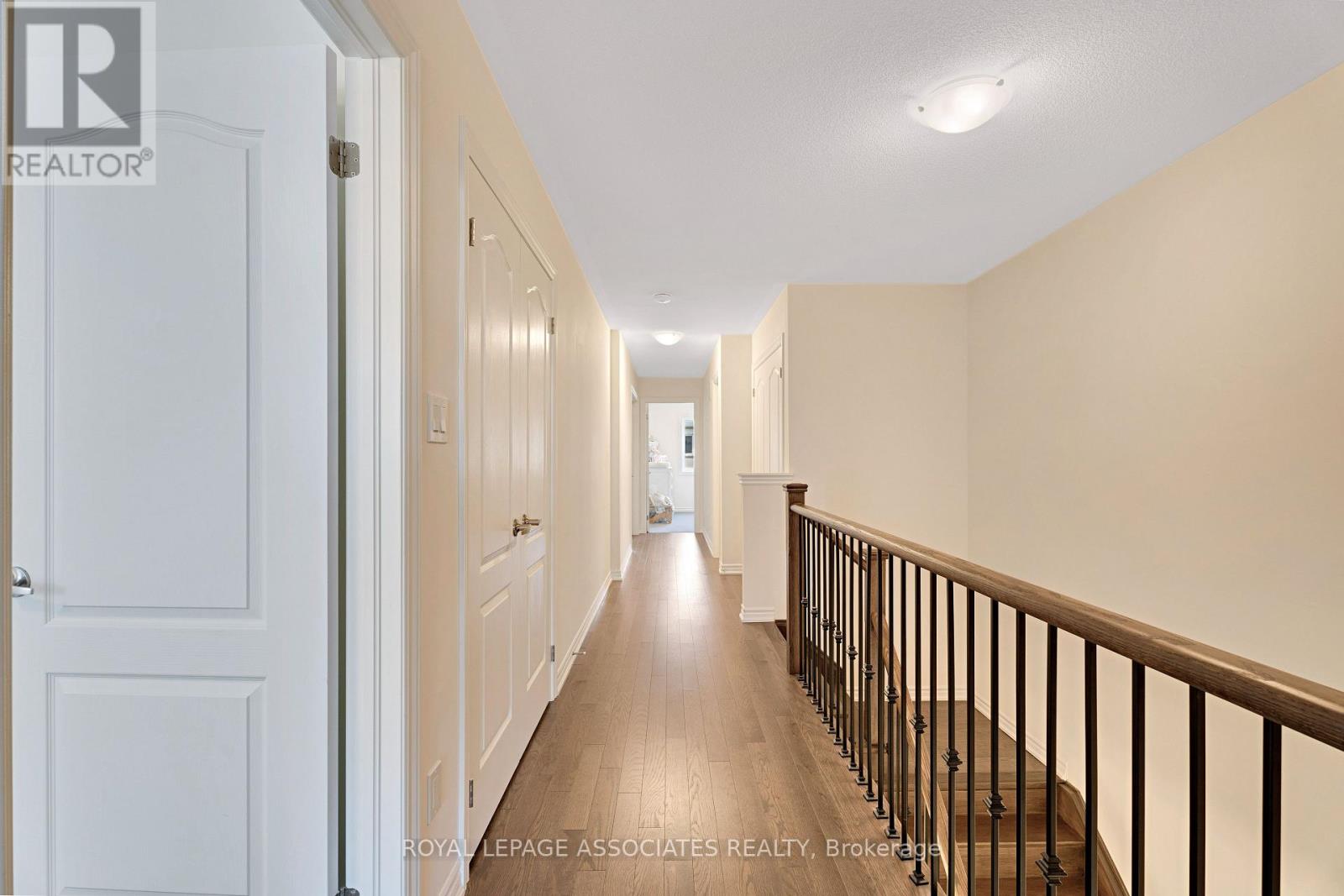 30 Mountainside Crescent, Whitby, Ontario  L1R 0P5 - Photo 10 - E12447244