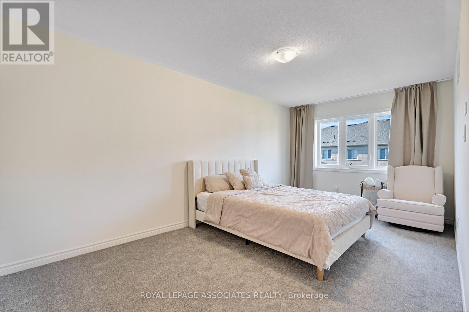 30 Mountainside Crescent, Whitby, Ontario  L1R 0P5 - Photo 13 - E12447244