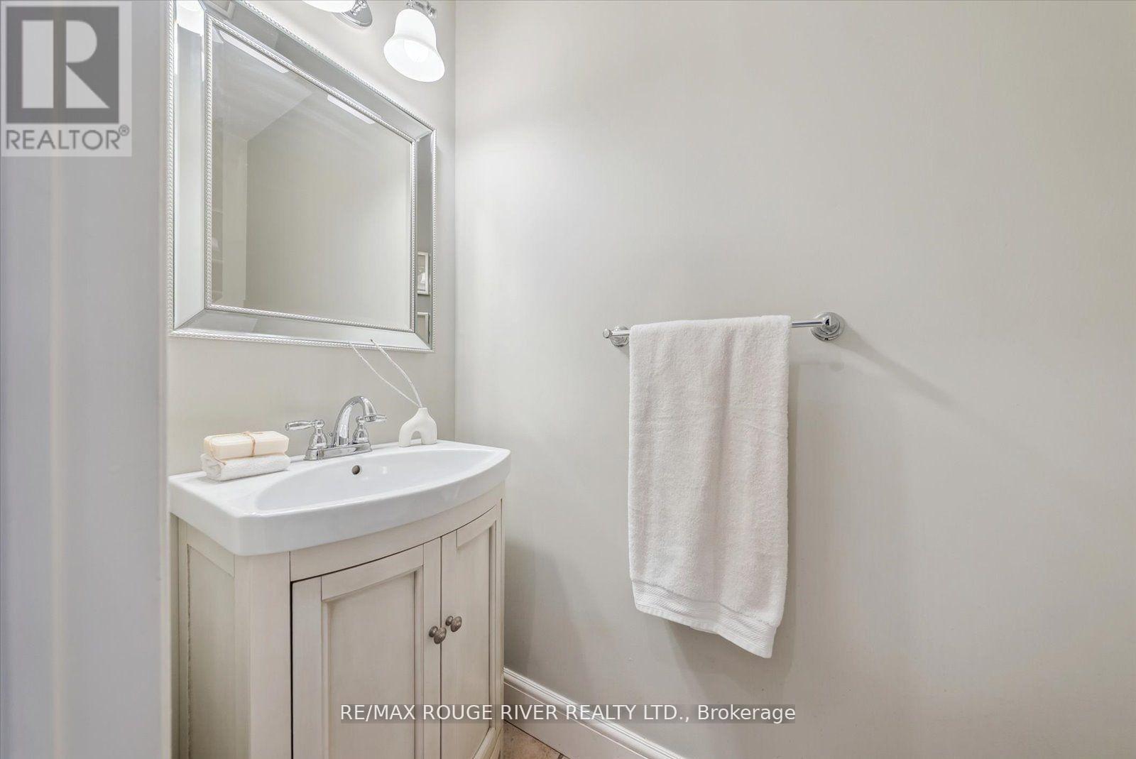 19 Gilchrist Court, Whitby, Ontario  L1R 2P3 - Photo 22 - E12447253