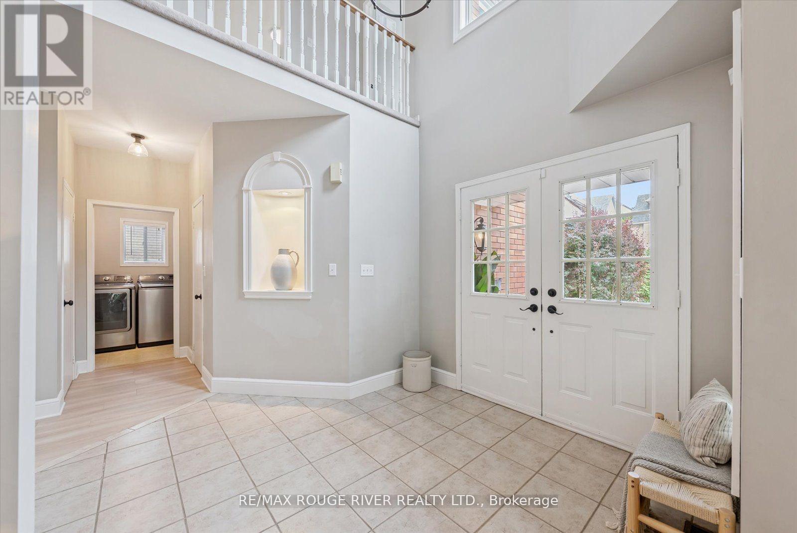 19 Gilchrist Court, Whitby, Ontario  L1R 2P3 - Photo 6 - E12447253