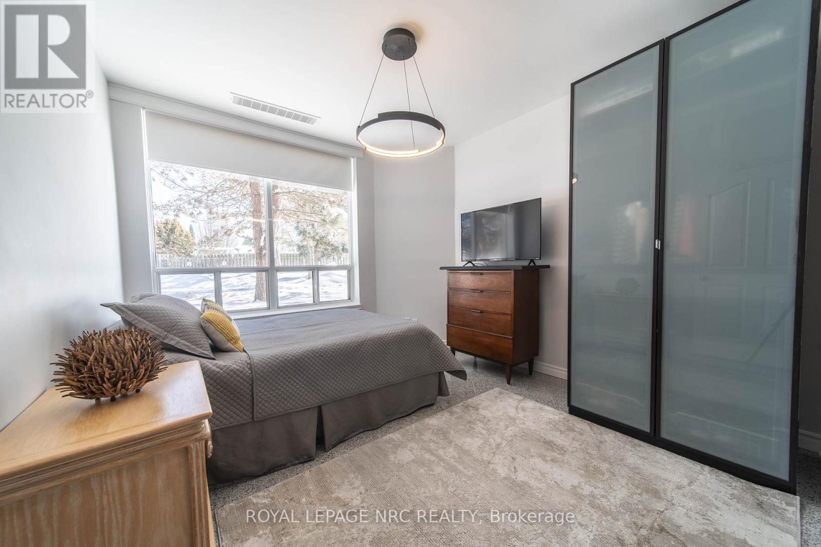 107 - 8111 Forest Glen Drive, Niagara Falls, Ontario  L2H 2Y7 - Photo 10 - X12447306