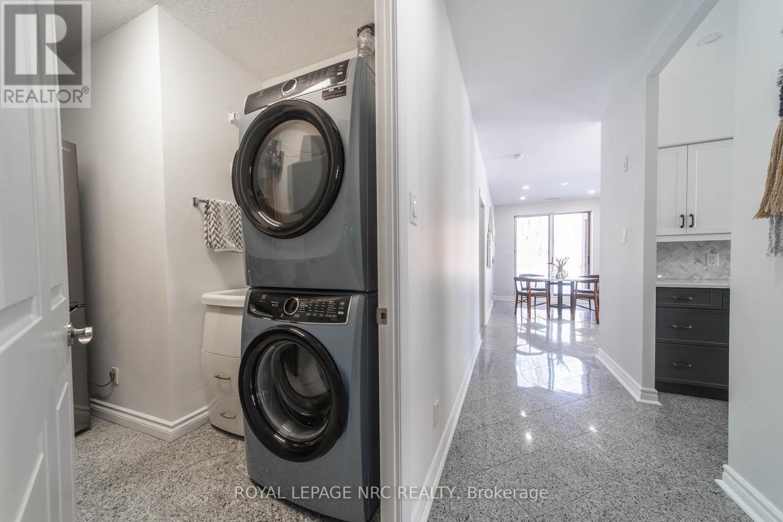 107 - 8111 Forest Glen Drive, Niagara Falls, Ontario  L2H 2Y7 - Photo 12 - X12447306