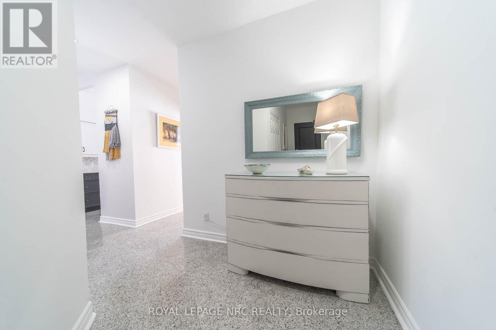107 - 8111 Forest Glen Drive, Niagara Falls, Ontario  L2H 2Y7 - Photo 14 - X12447306