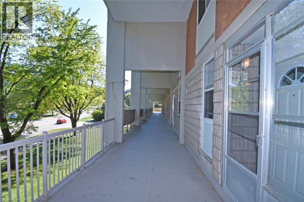 350 Quigley Road Unit# 212, Hamilton, Ontario  L8K 5N2 - Photo 3 - 40776746