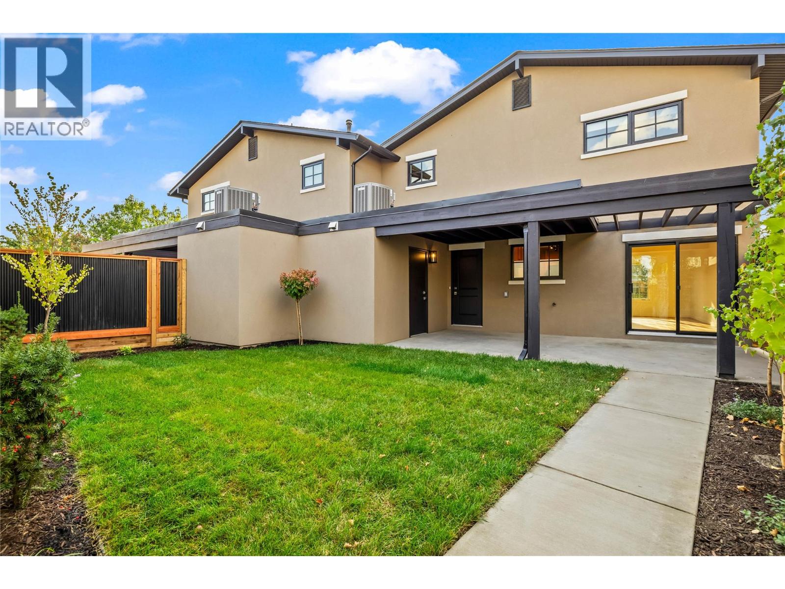 2957 Conlin Court Unit# 3, Kelowna, British Columbia
