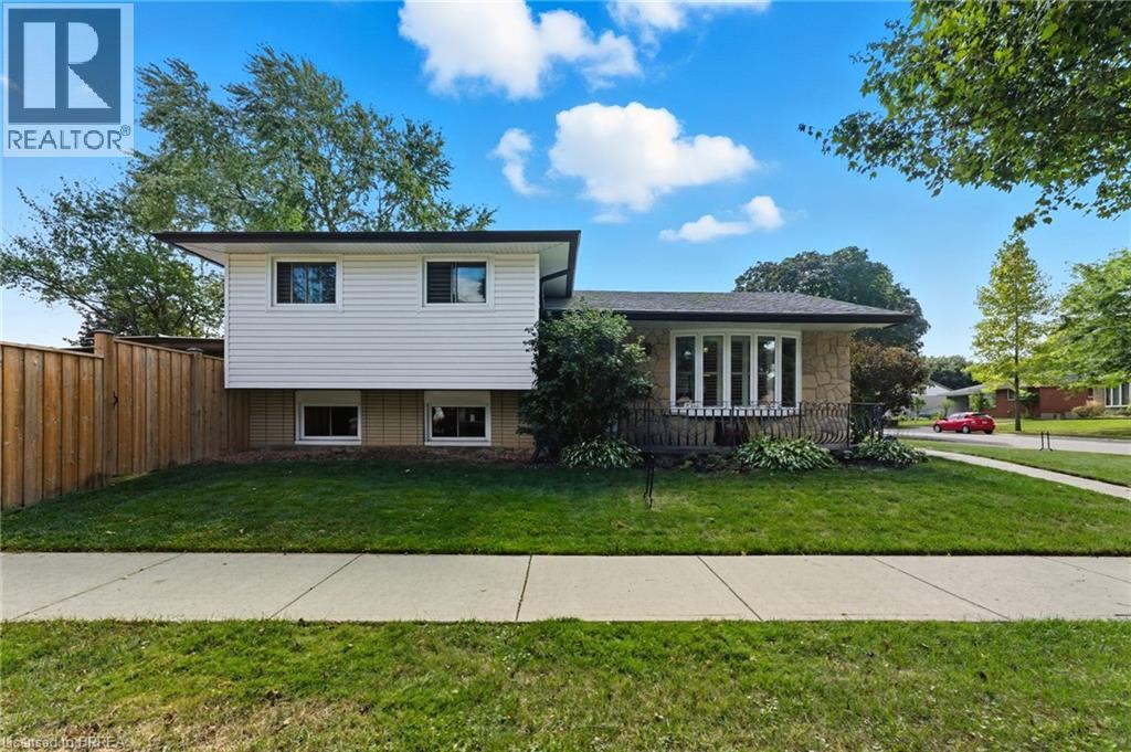15 BRIER PARK Road, Brantford, Ontario