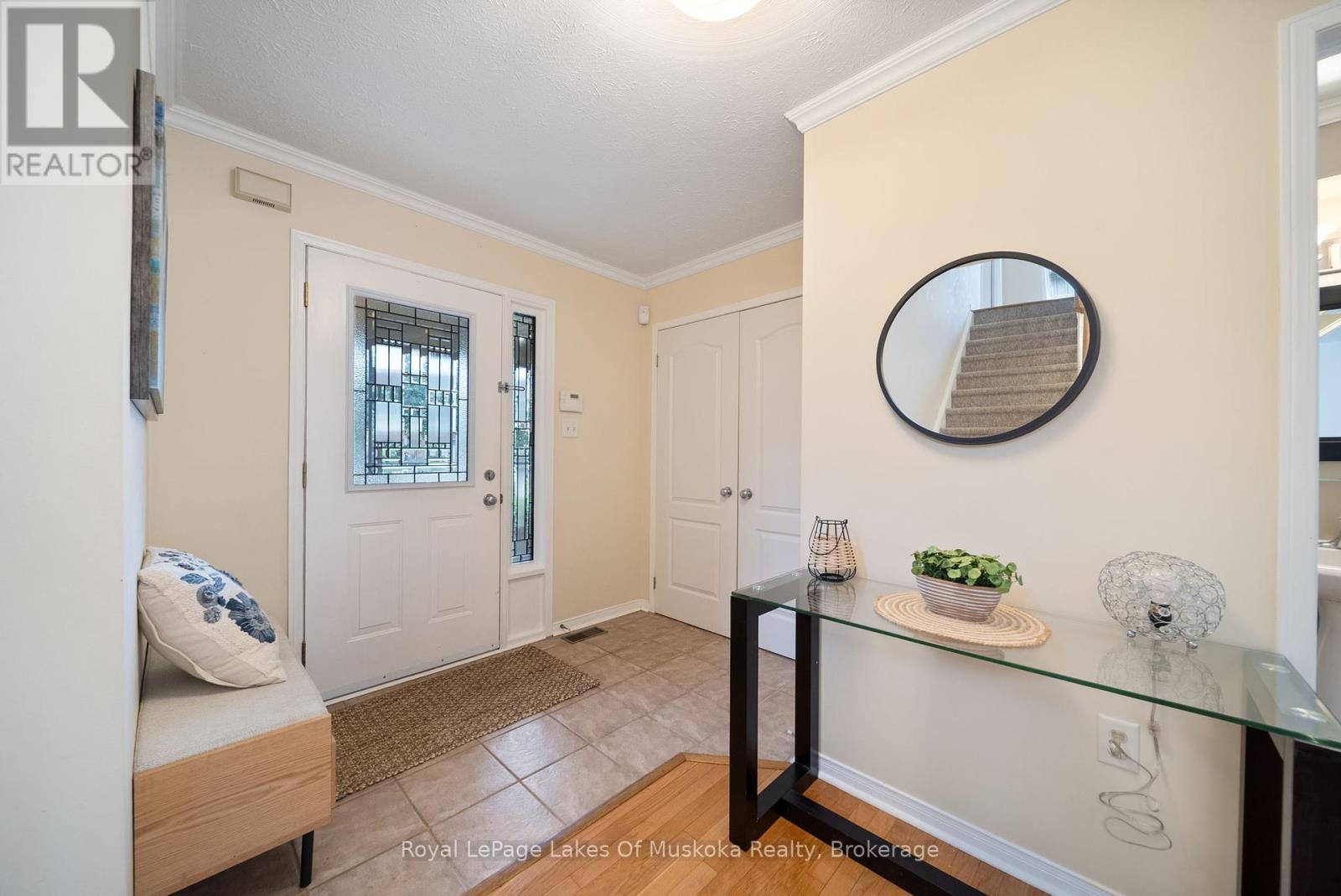 37 Vanessa Drive, Orillia, Ontario  L3V 7X2 - Photo 6 - S12447267