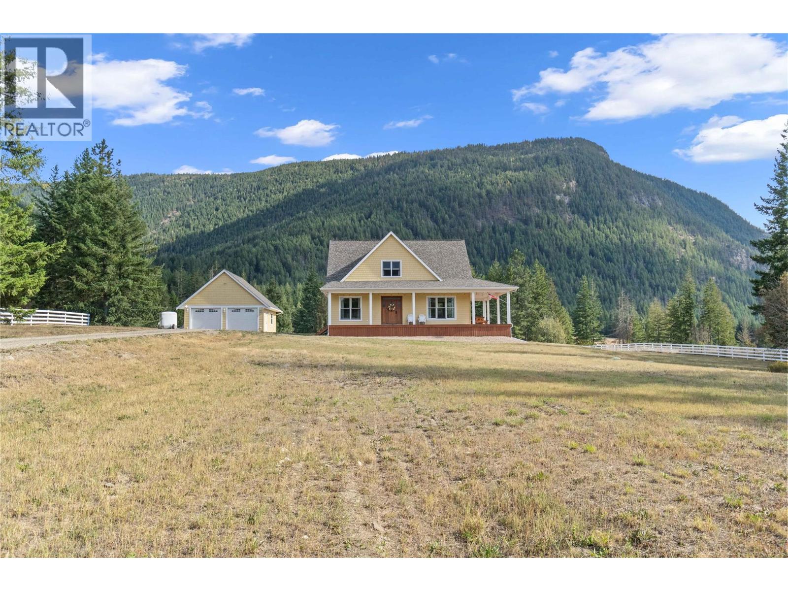 3446 Roberge Road, tappen, British Columbia