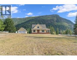 3446 Roberge Road, tappen, British Columbia