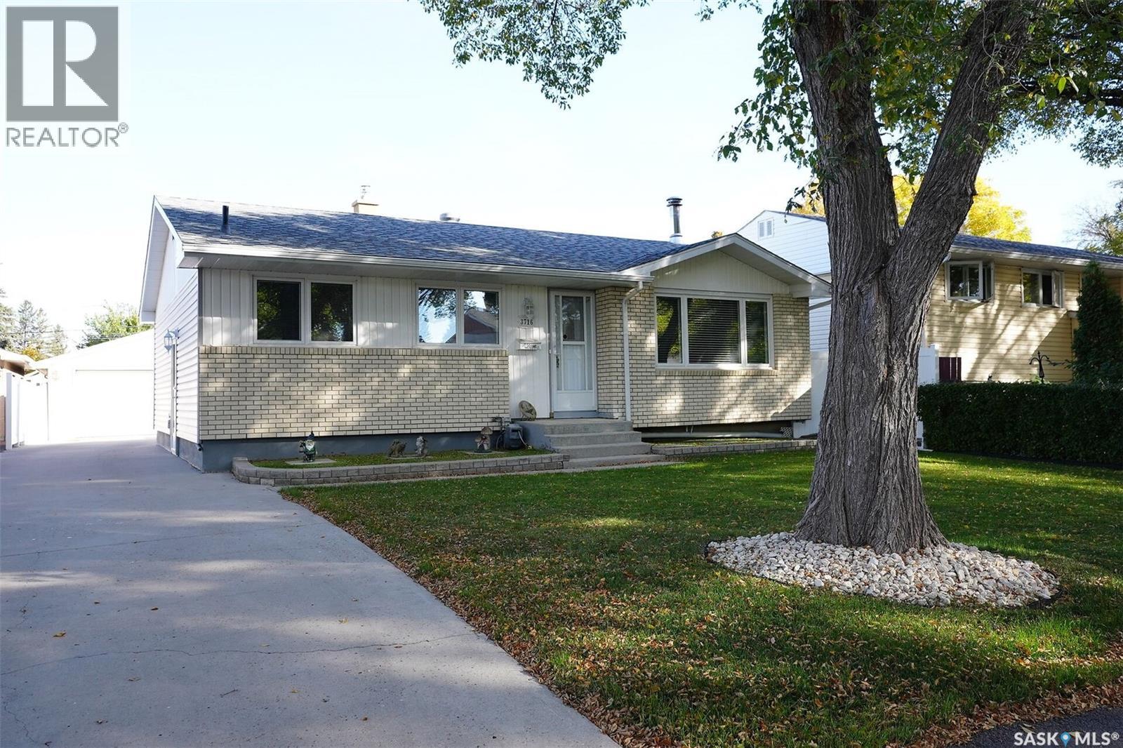 3716 29th Avenue, Regina, Saskatchewan  S4S 2P9 - Photo 2 - SK020059