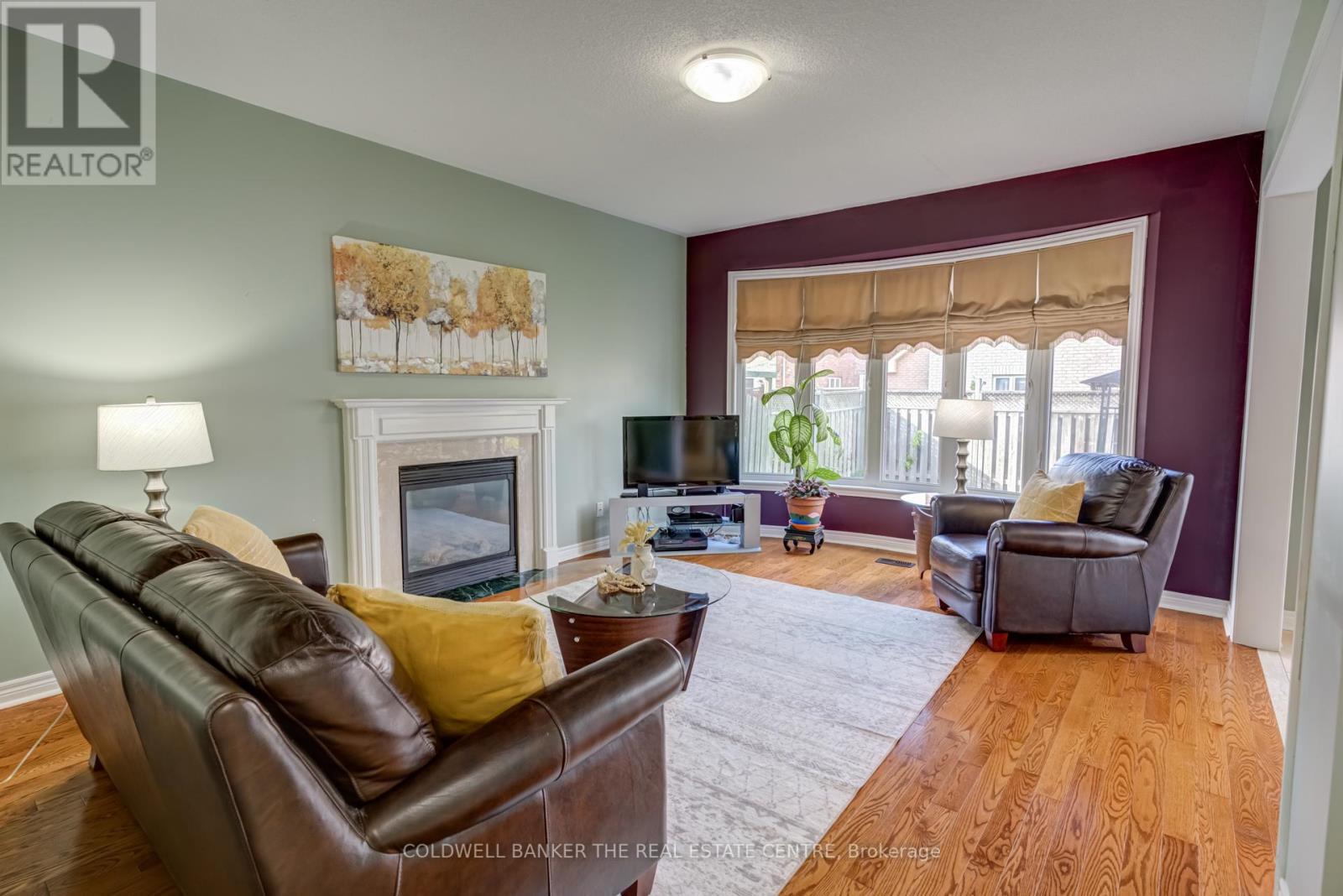 150 Alfred Smith Way, Newmarket (Woodland Hill), Ontario  L3X 3C2 - Photo 15 - N12447081