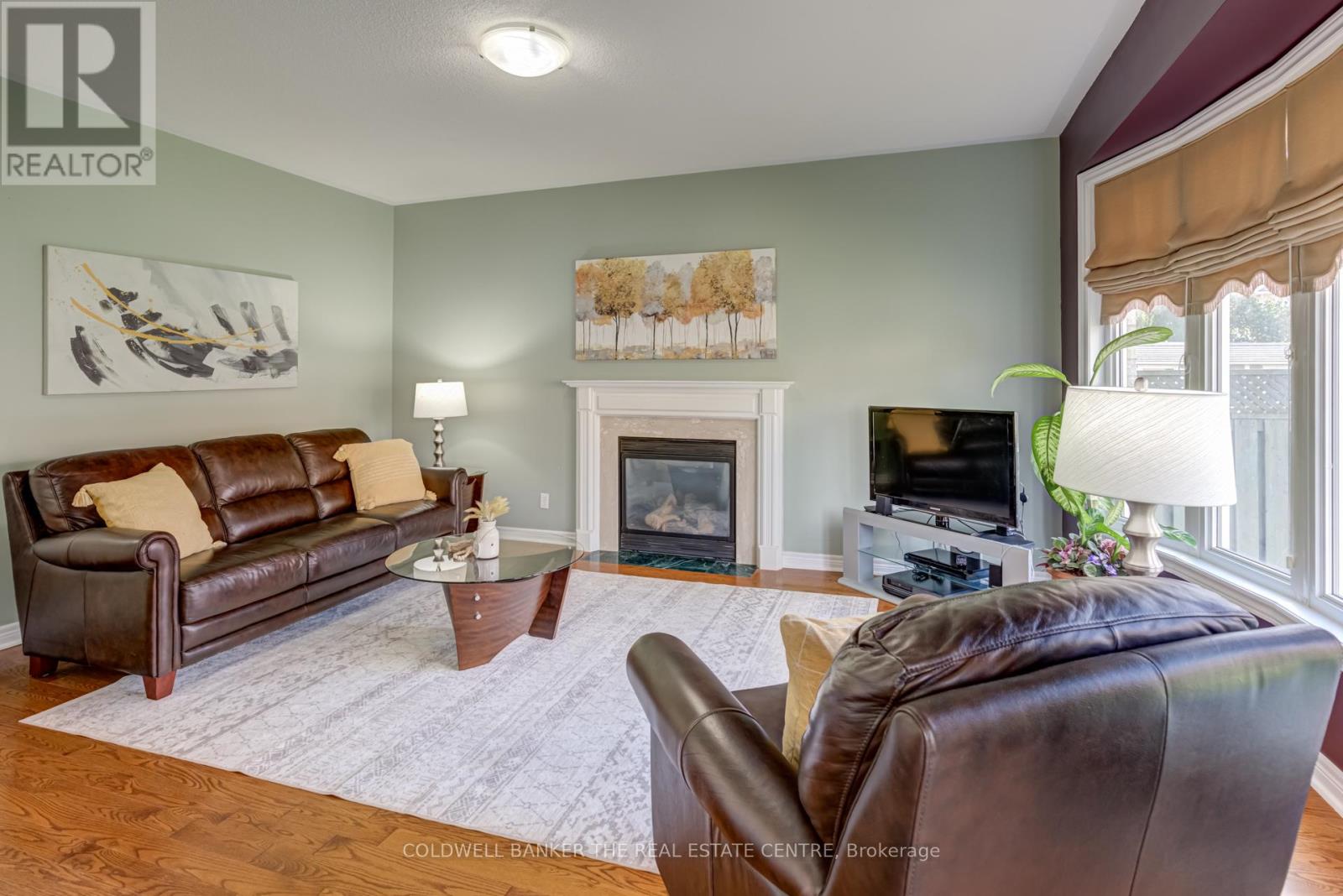 150 Alfred Smith Way, Newmarket (Woodland Hill), Ontario  L3X 3C2 - Photo 16 - N12447081