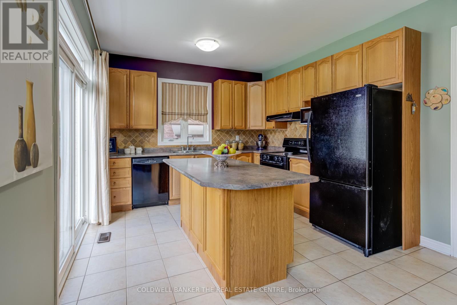 150 Alfred Smith Way, Newmarket (Woodland Hill), Ontario  L3X 3C2 - Photo 20 - N12447081