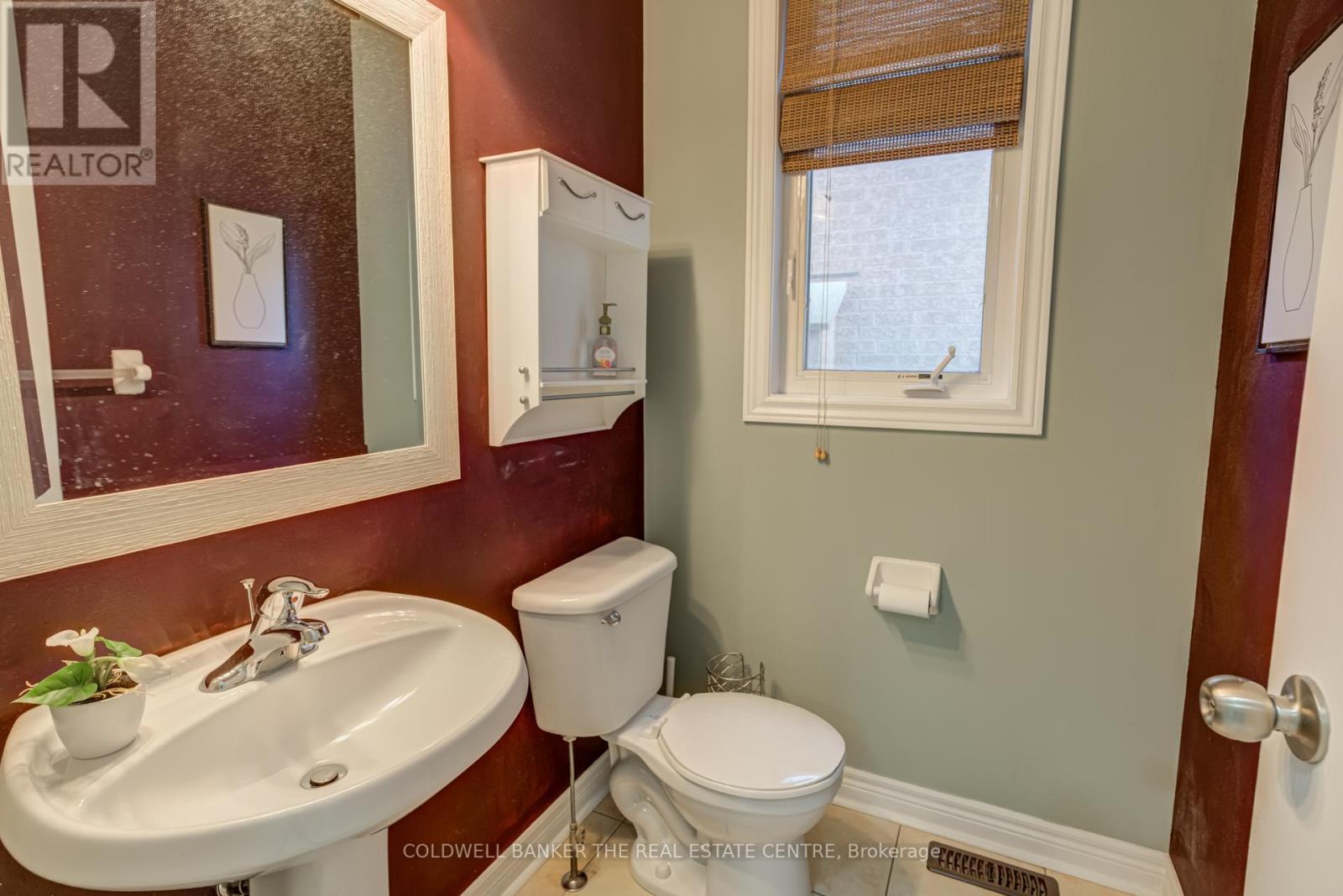 150 Alfred Smith Way, Newmarket (Woodland Hill), Ontario  L3X 3C2 - Photo 24 - N12447081