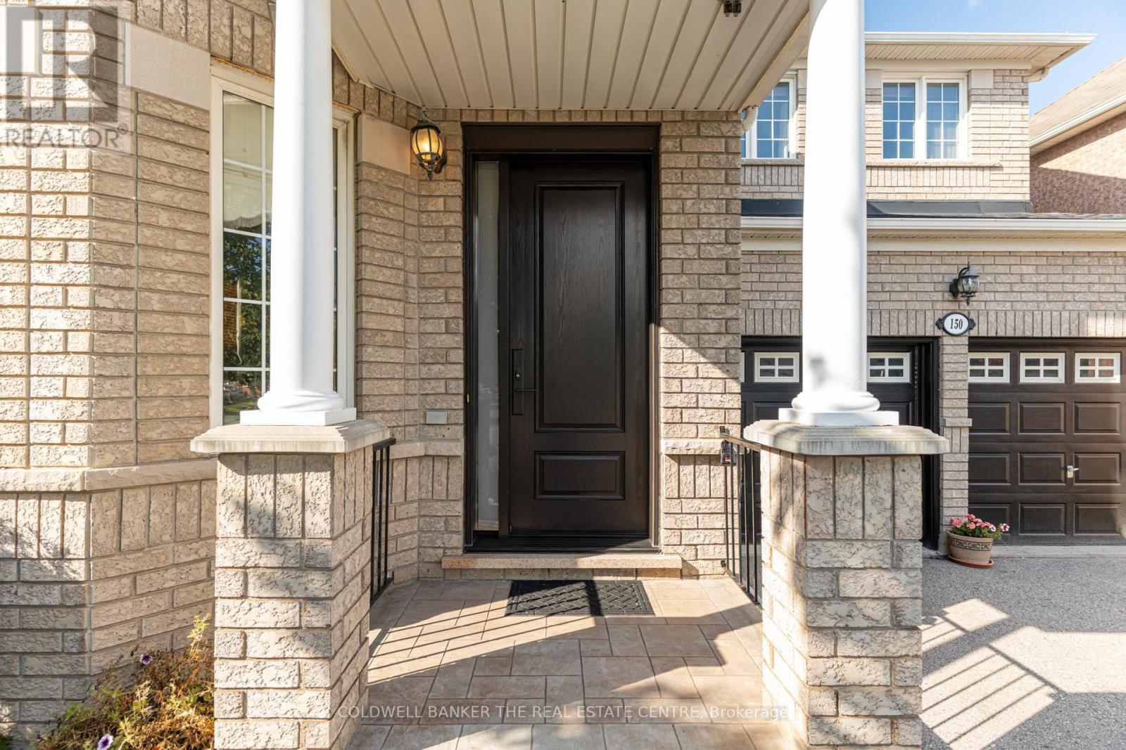 150 Alfred Smith Way, Newmarket (Woodland Hill), Ontario  L3X 3C2 - Photo 4 - N12447081
