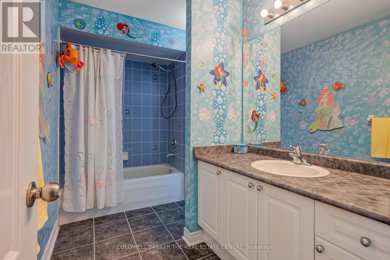 150 Alfred Smith Way, Newmarket (Woodland Hill), Ontario  L3X 3C2 - Photo 44 - N12447081