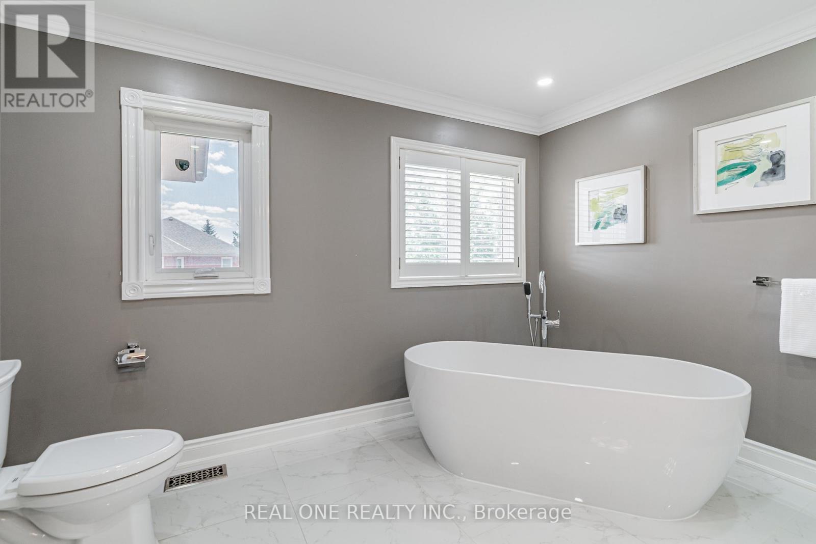 72 Cassandra Crescent, Richmond Hill (Bayview Hill), Ontario  L4B 4A1 - Photo 40 - N12447092