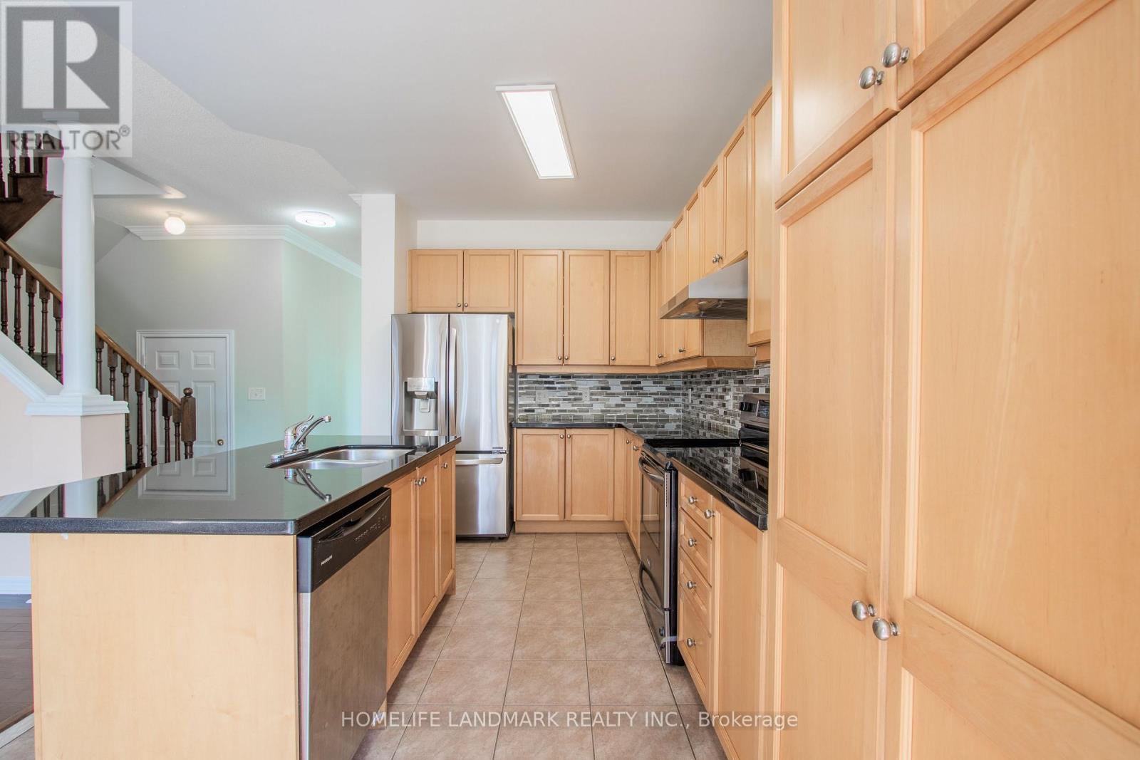 Main - 58 Pillar Rock Crescent, Markham, Ontario  L6C 3H4 - Photo 11 - N12447101