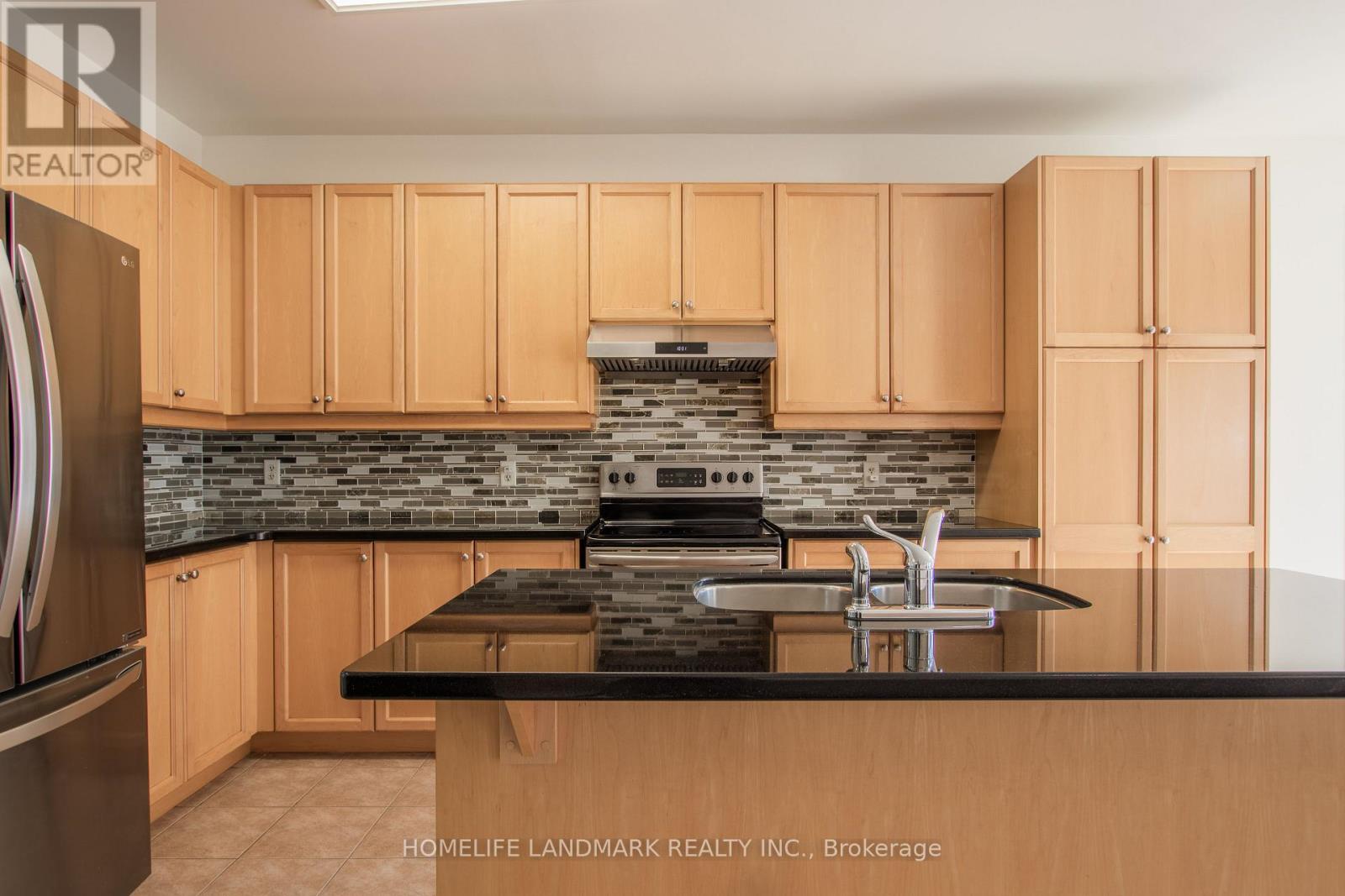 Main - 58 Pillar Rock Crescent, Markham, Ontario  L6C 3H4 - Photo 14 - N12447101