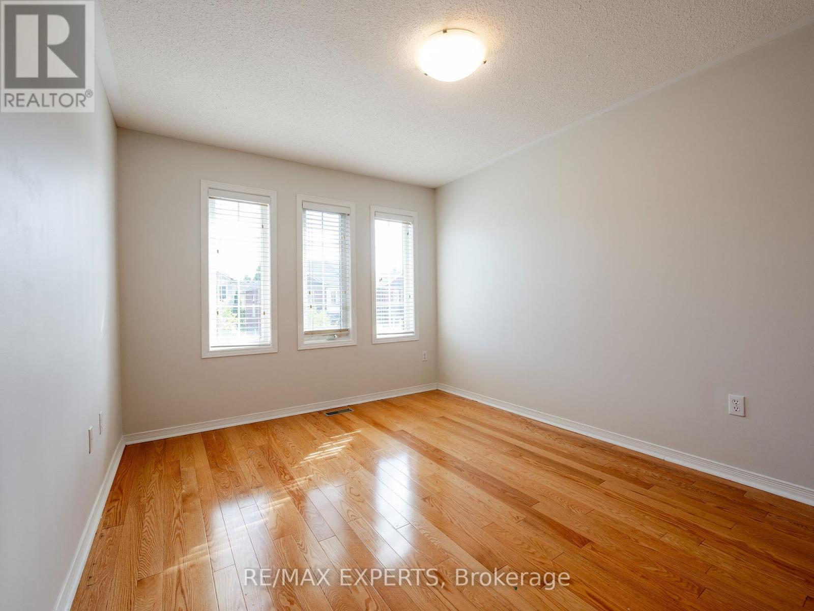 48 Dylan Street, Vaughan, Ontario  L4H 2X5 - Photo 23 - N12447144