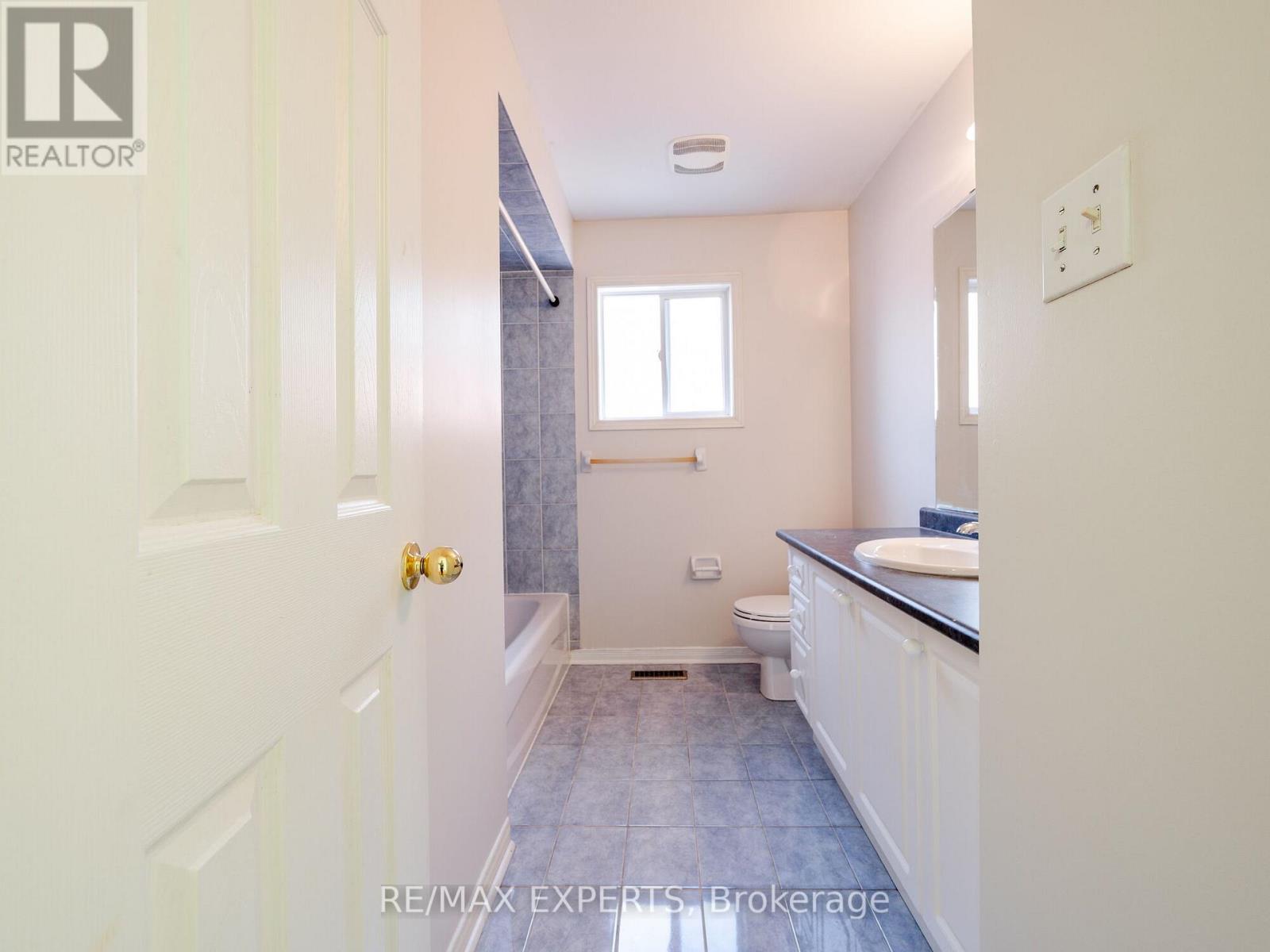 48 Dylan Street, Vaughan, Ontario  L4H 2X5 - Photo 24 - N12447144