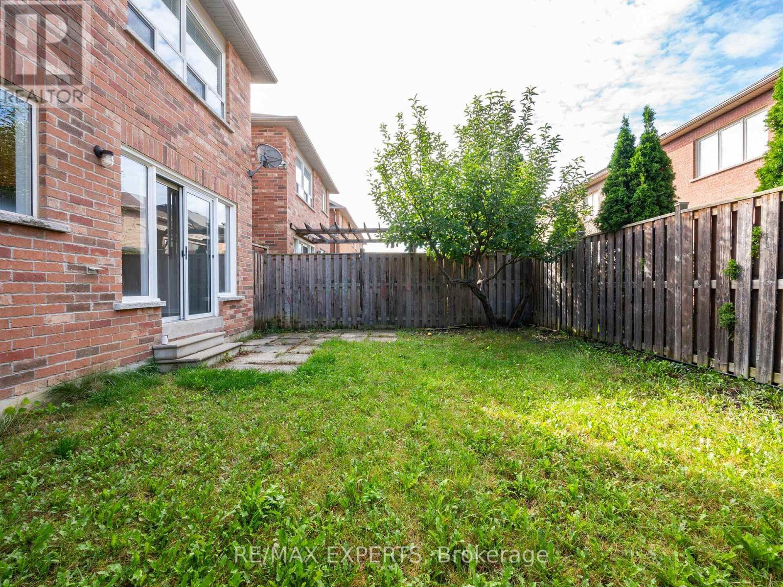 48 Dylan Street, Vaughan, Ontario  L4H 2X5 - Photo 26 - N12447144