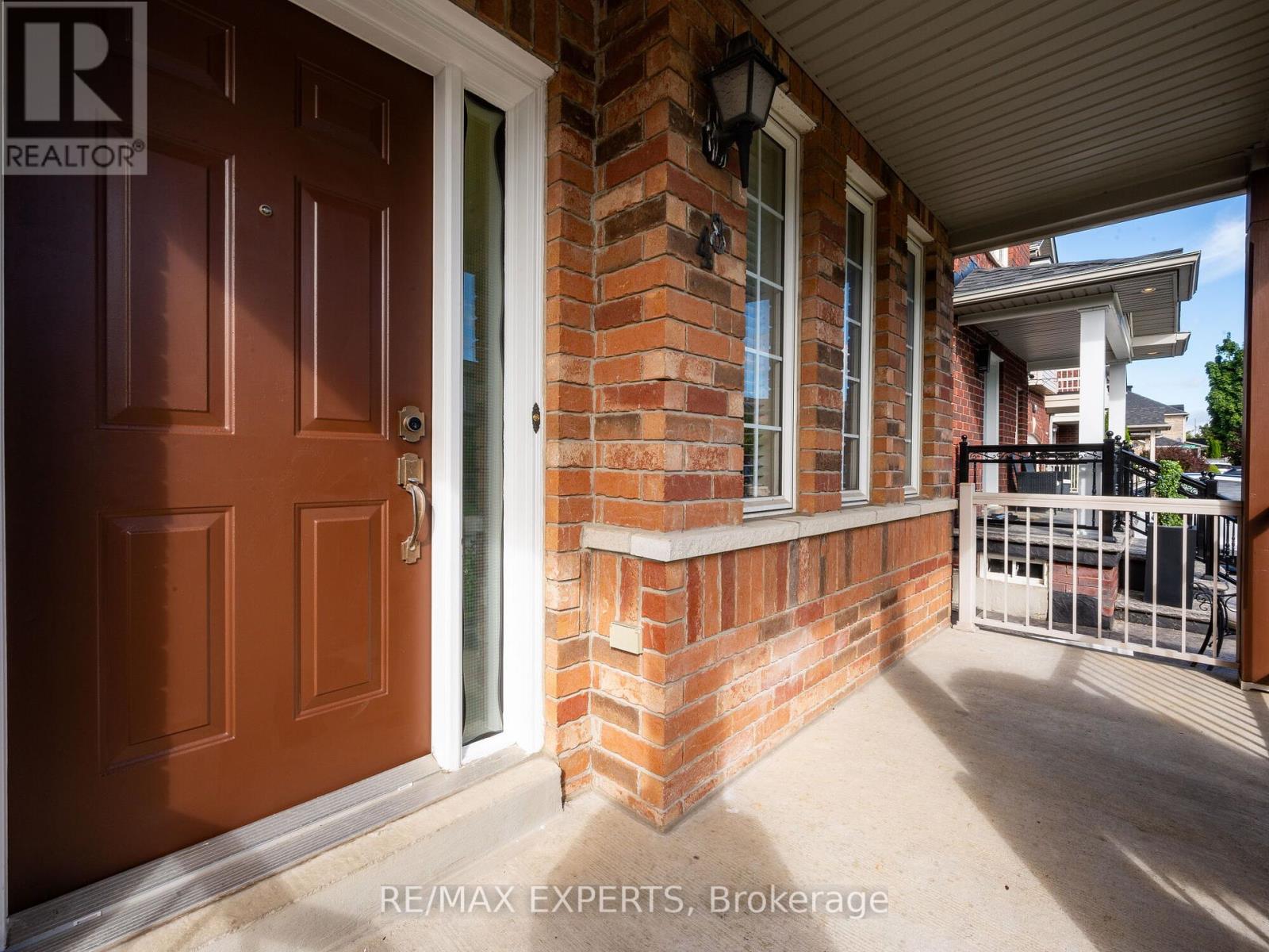 48 Dylan Street, Vaughan, Ontario  L4H 2X5 - Photo 3 - N12447144