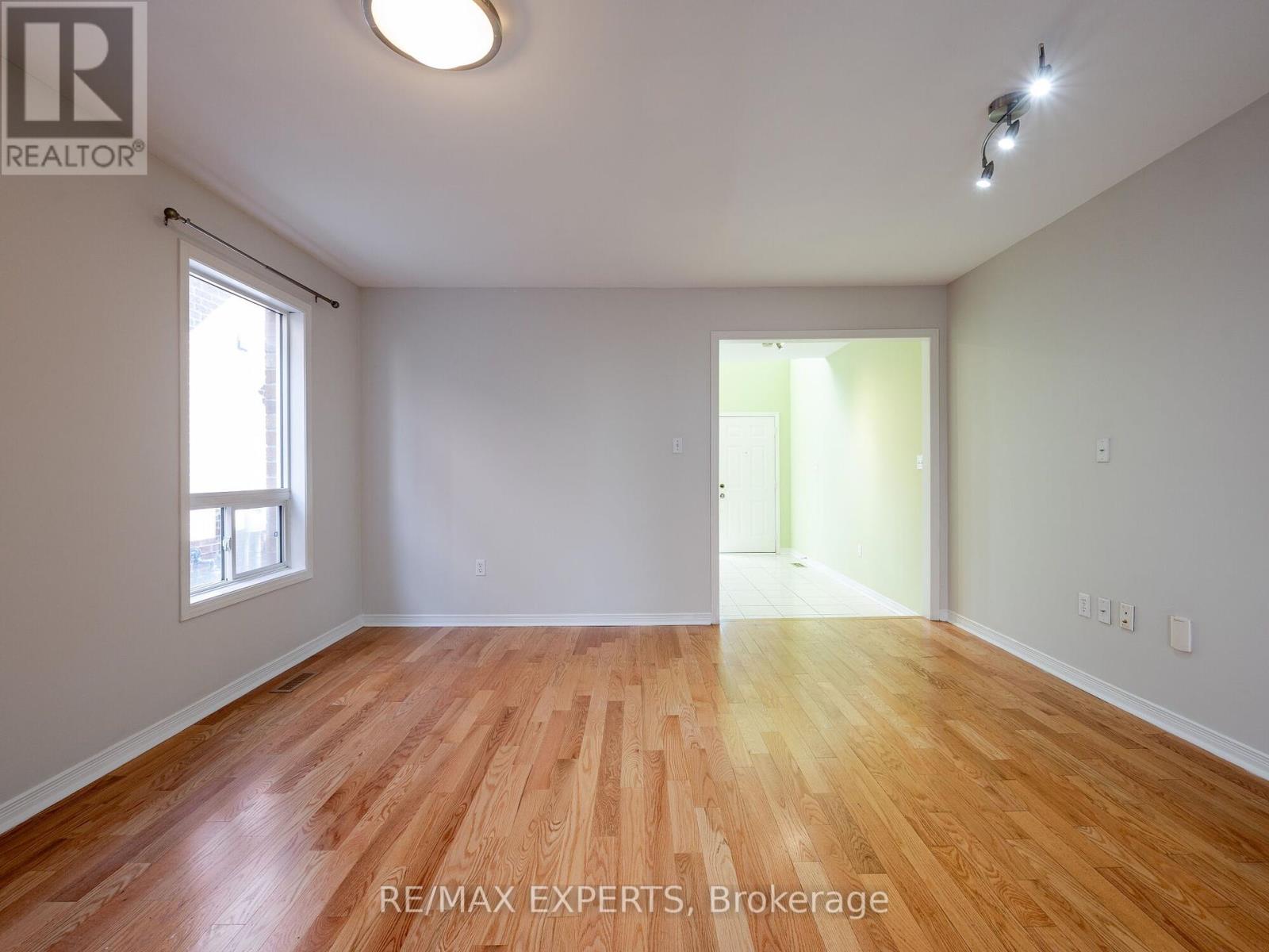 48 Dylan Street, Vaughan, Ontario  L4H 2X5 - Photo 6 - N12447144
