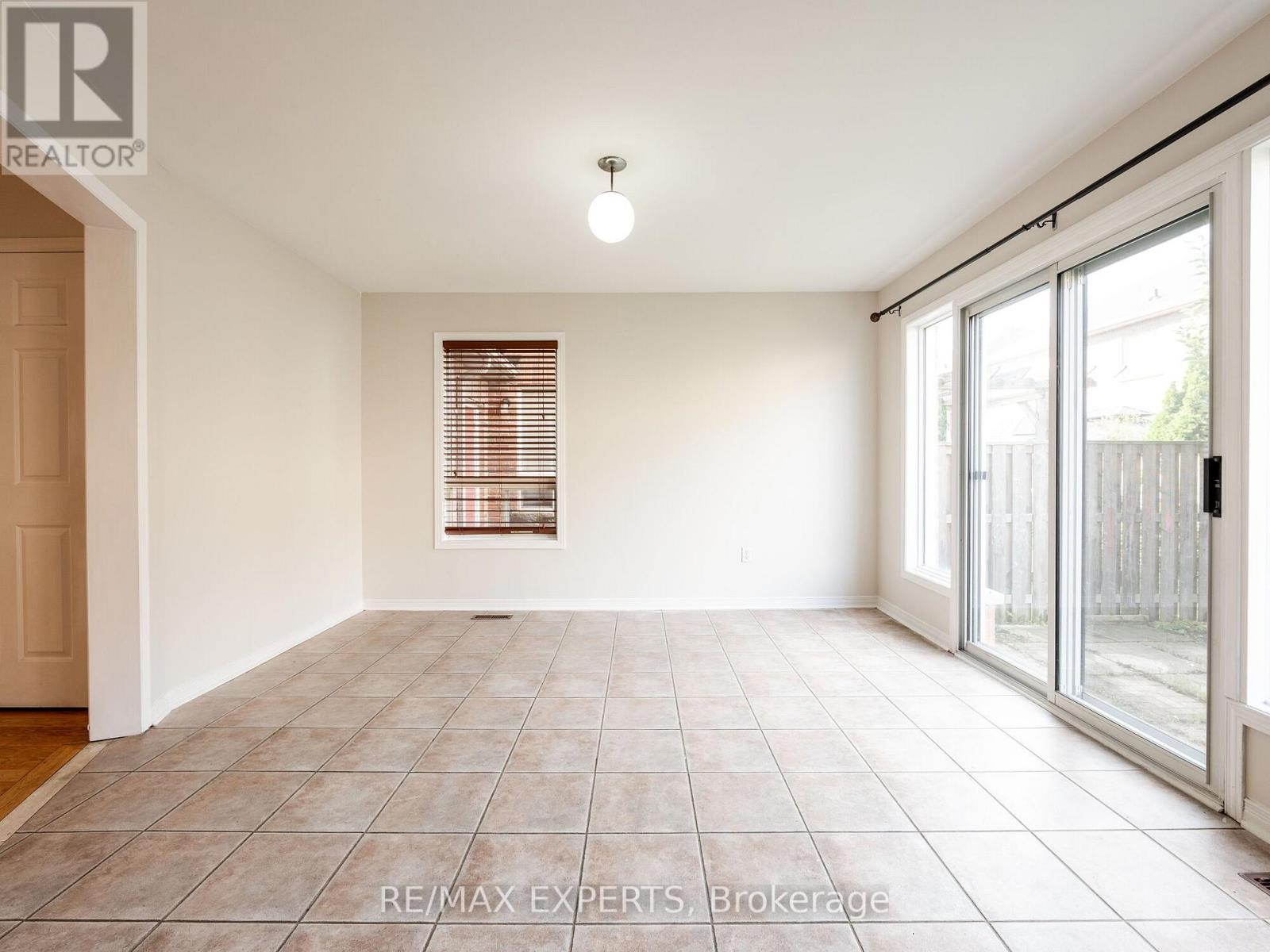 48 Dylan Street, Vaughan, Ontario  L4H 2X5 - Photo 8 - N12447144