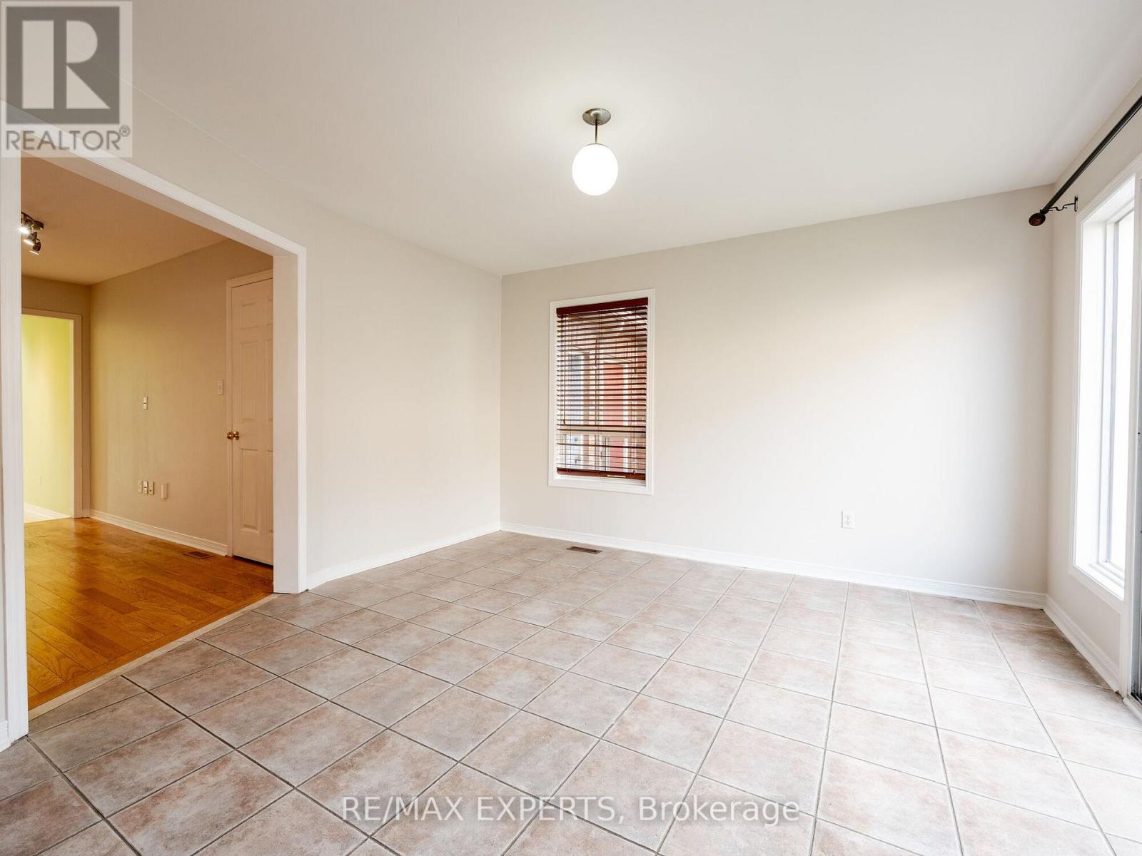 48 Dylan Street, Vaughan, Ontario  L4H 2X5 - Photo 9 - N12447144
