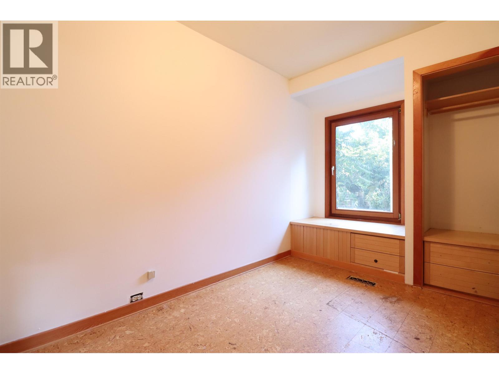 5808 Portland Street, Burnaby, British Columbia  V5J 2R8 - Photo 16 - R3030681