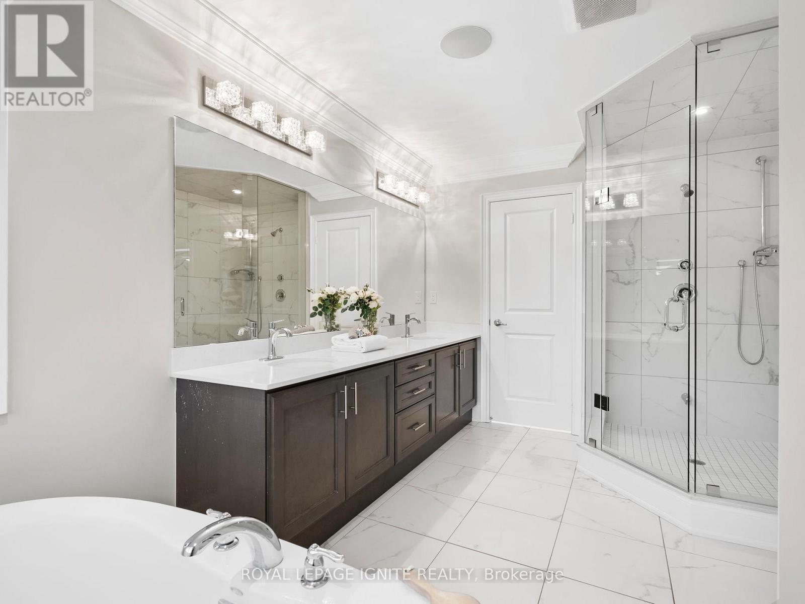 32 Lewis Avenue, Bradford West Gwillimbury (Bradford), Ontario  L3Z 0W9 - Photo 32 - N12447258