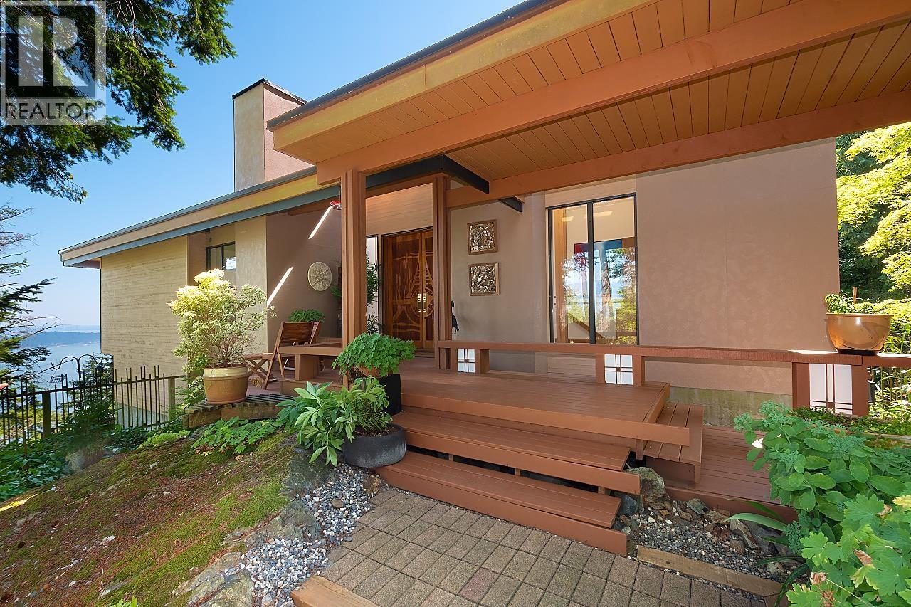 941 Valhalla Place, Bowen Island, British Columbia  V0N 1G2 - Photo 4 - R3055590